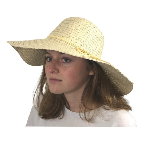 Capeline Paille avec lacet – Boutique Augustin